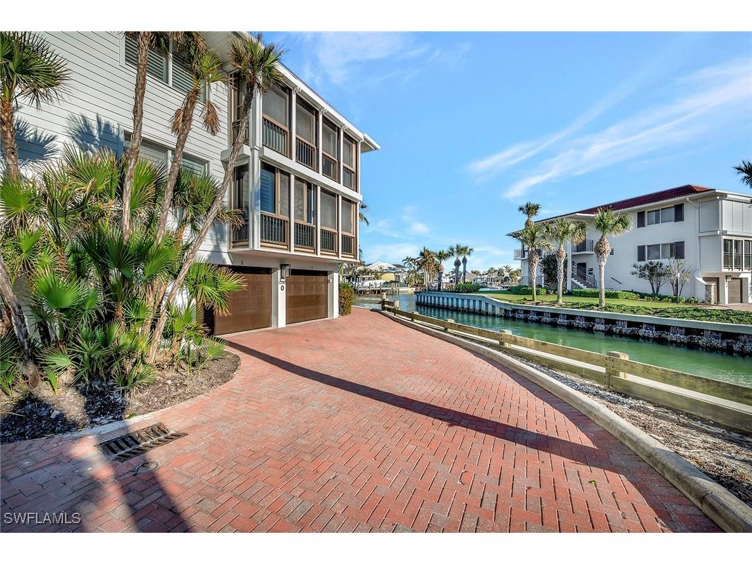 2258 Gulf Shore Boulevard N #O1 Naples FL 34102 225083797 image29