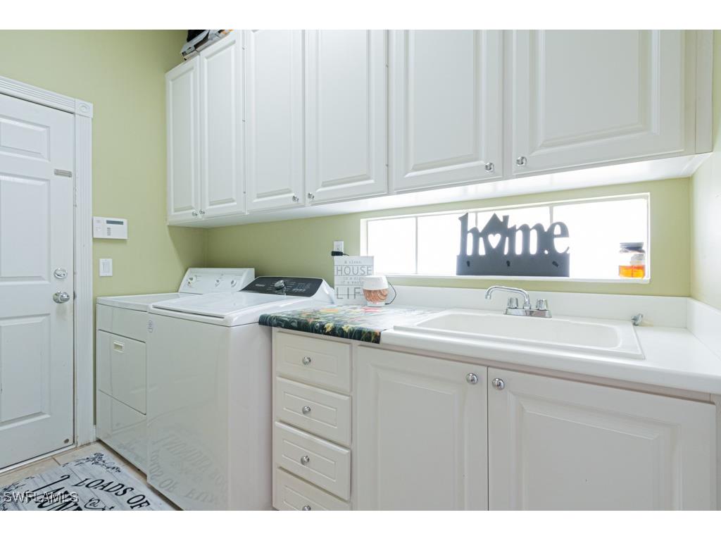 2258 Heydon Circle W Naples FL 34120 225084864 image18