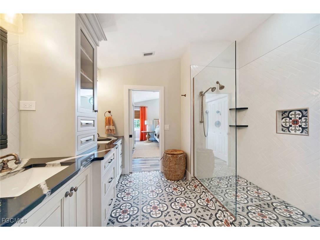 2258 Palm Avenue Saint James City FL 33956 2025007867 image20