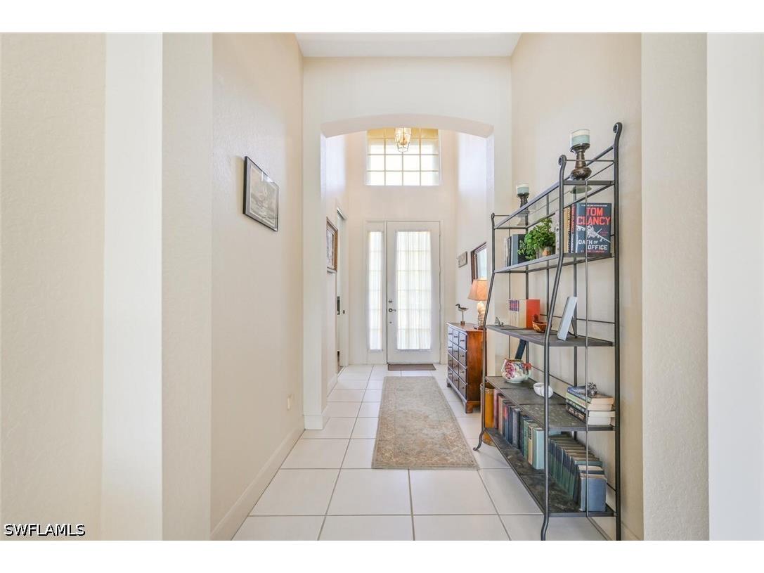 2259 Island Cove Circle Naples FL 34109 226020099 image2