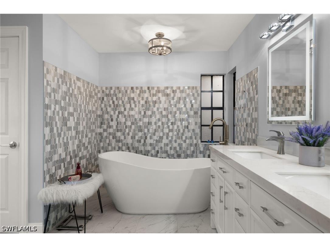 2259 Queens Way Naples FL 34112 226015881 image17