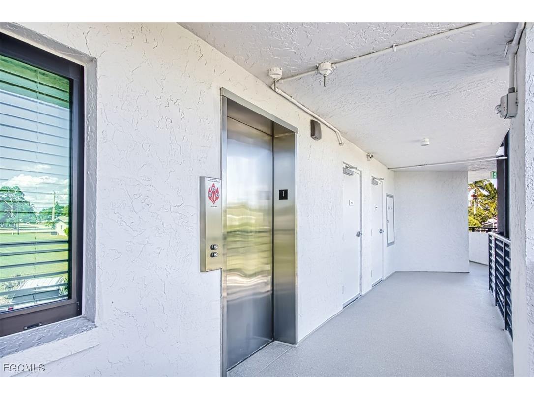 226 3rd Street #111 Bonita Springs FL 34134 2025018209 image9