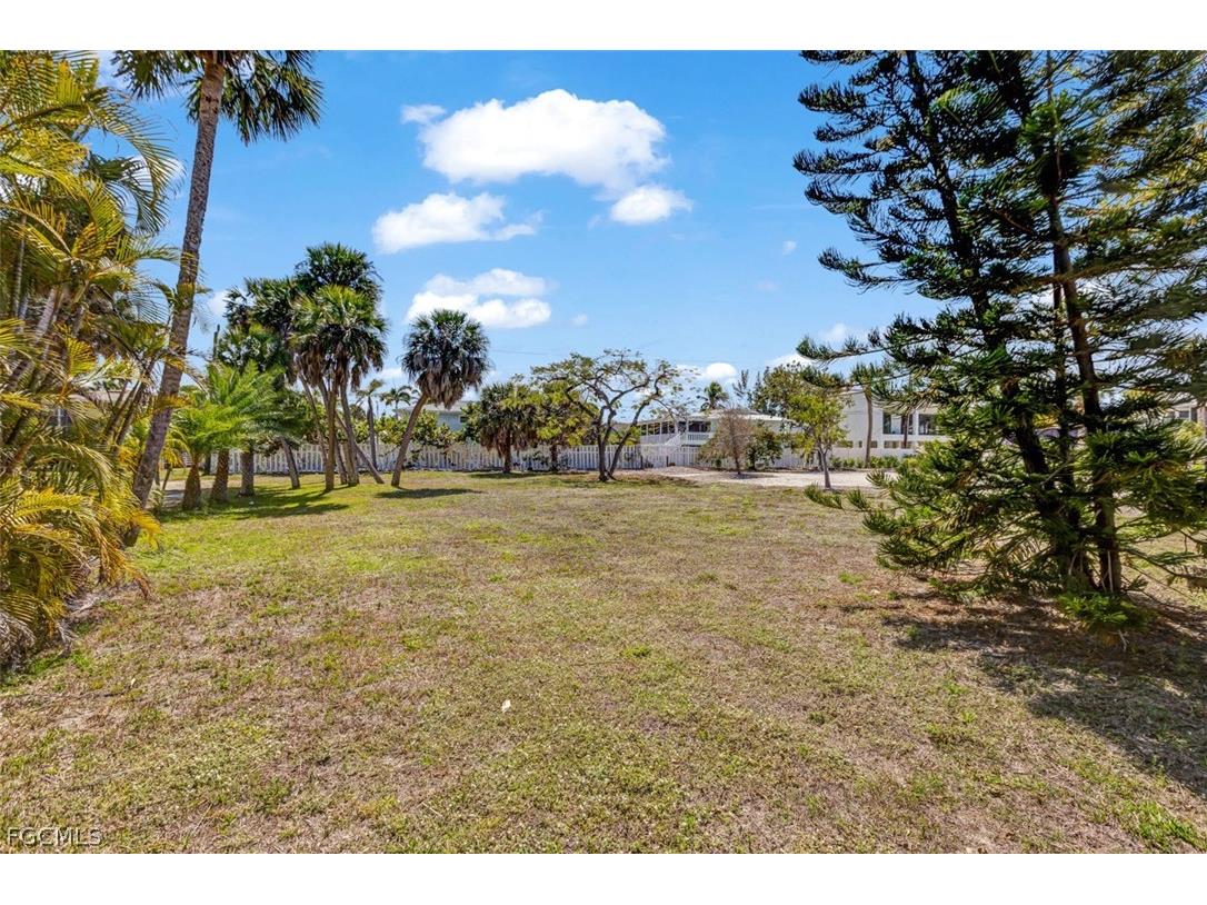 226 Connecticut Street Fort Myers Beach FL 33931 2025022280 image36