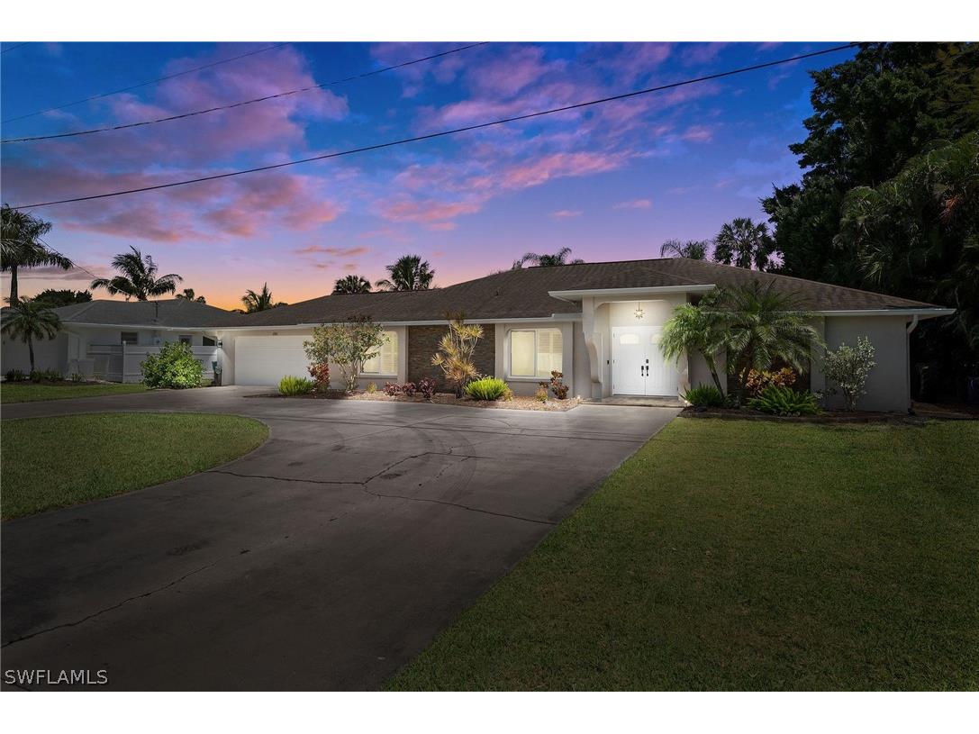 226 Fairway Circle Naples FL 34110 224037438 image1