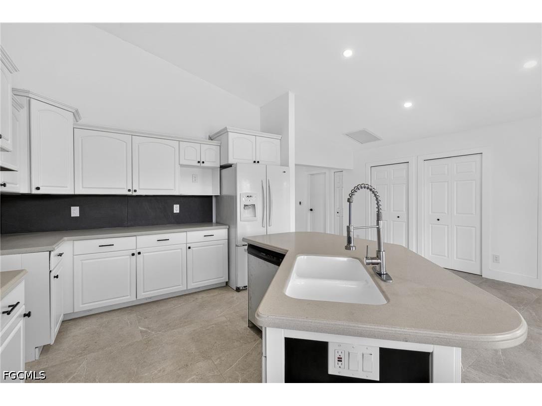 226 SE 6th Terrace Cape Coral FL 33990 2026021217 image17