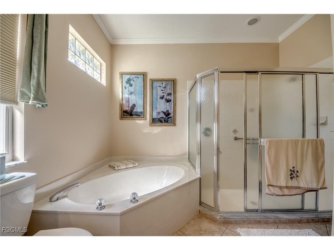 2260 Rio Nuevo Drive North Fort Myers FL 33917 2025025852 image32