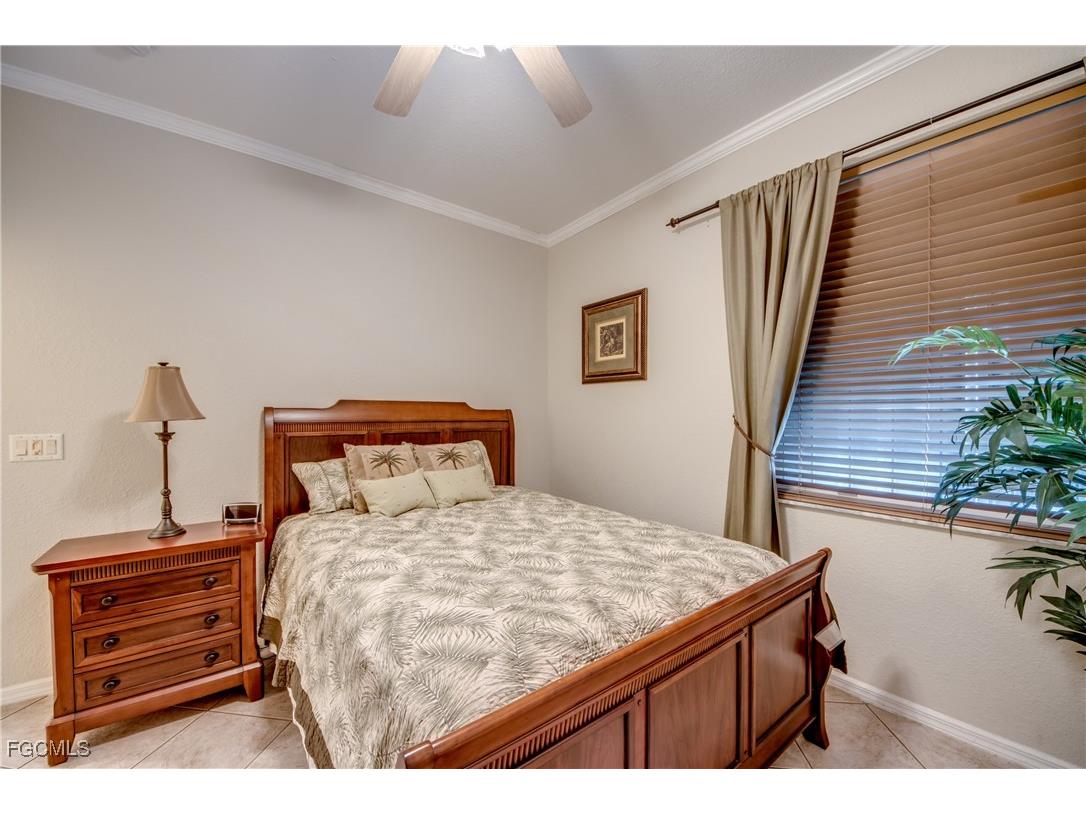 2260 Rio Nuevo Drive North Fort Myers FL 33917 2025025852 image38