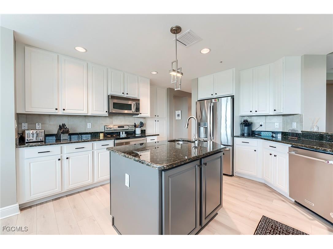 22604 Island Pines Way #2304 Fort Myers Beach FL 33931 2025007468 image11