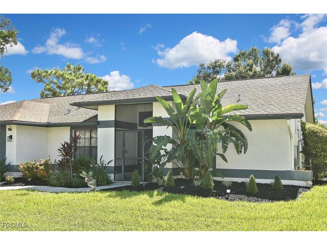 22607 Fountain Lakes Boulevard Estero FL 33928 2025003929 image1