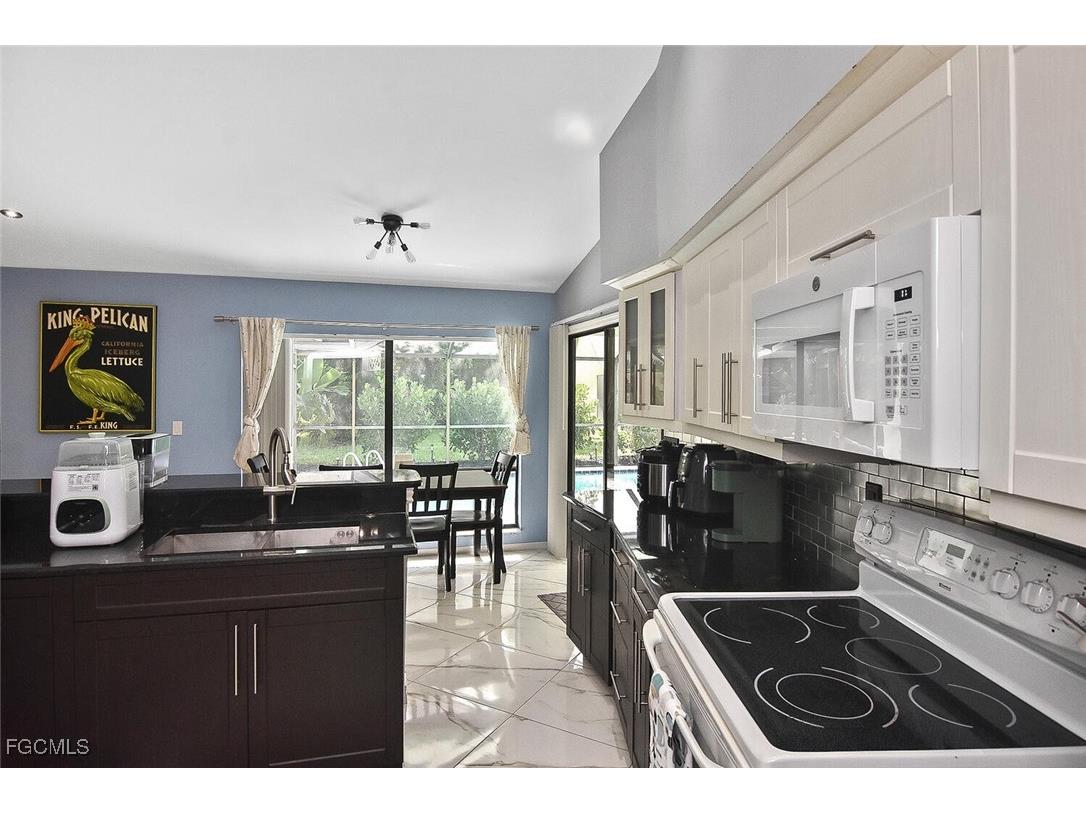 22607 Fountain Lakes Boulevard Estero FL 33928 2025003929 image19