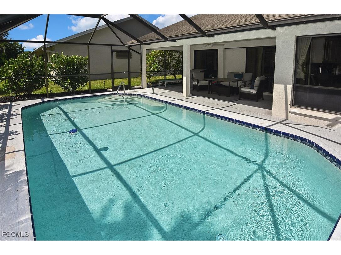 22607 Fountain Lakes Boulevard Estero FL 33928 2025003929 image2