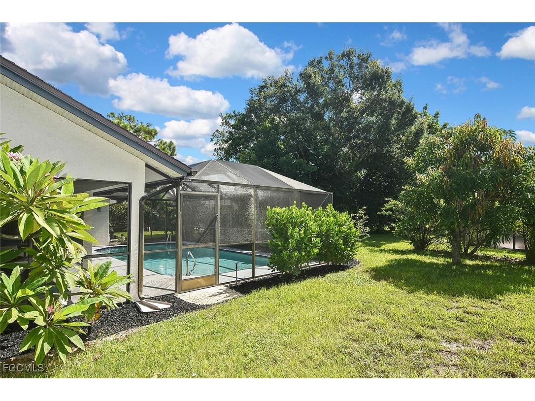22607 Fountain Lakes Boulevard Estero FL 33928 2025003929 image32