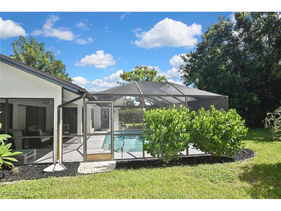 22607 Fountain Lakes Boulevard Estero FL 33928 2025003929 image33