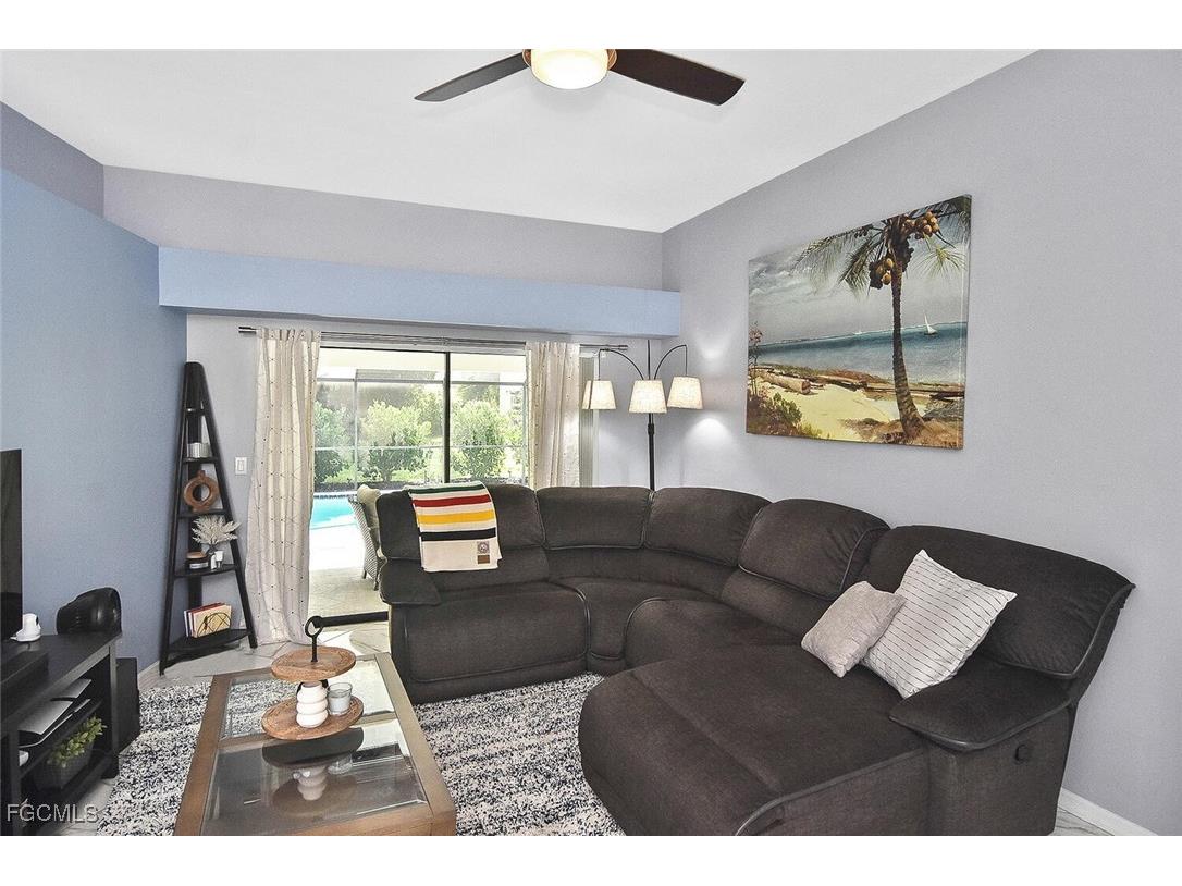 22607 Fountain Lakes Boulevard Estero FL 33928 2025003929 image8