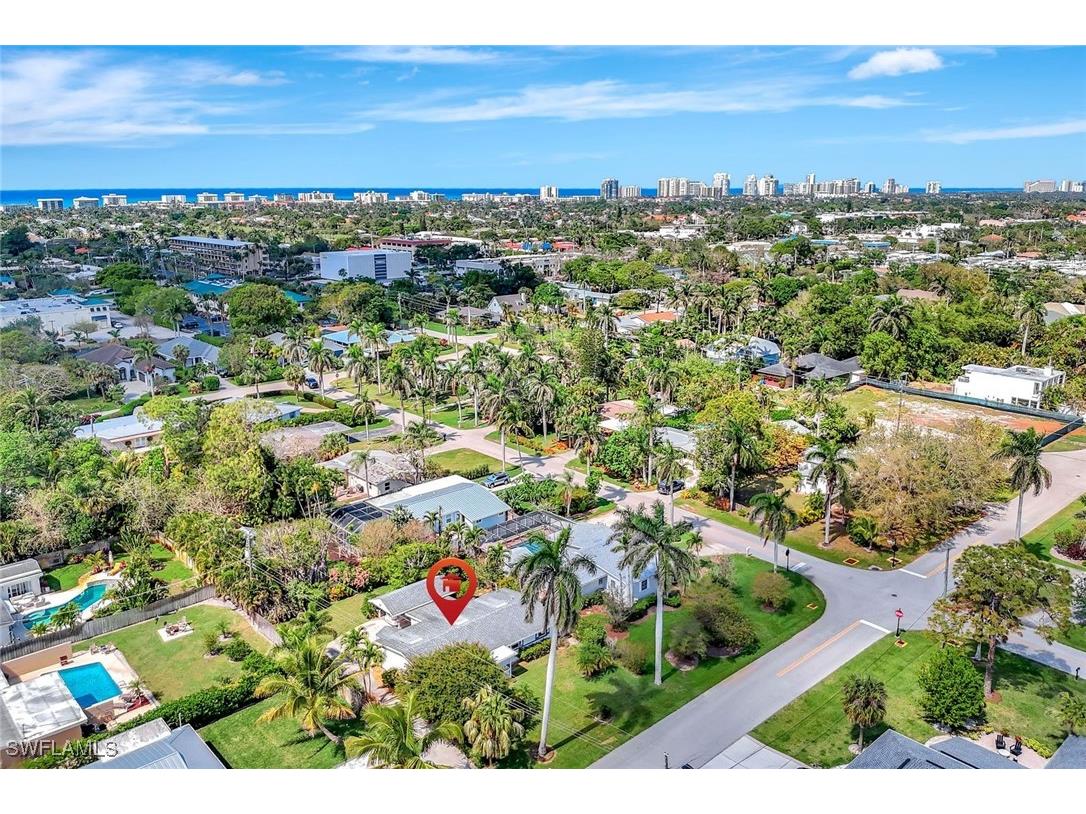 2261 11th Street N Naples FL 34103 225026840 image1