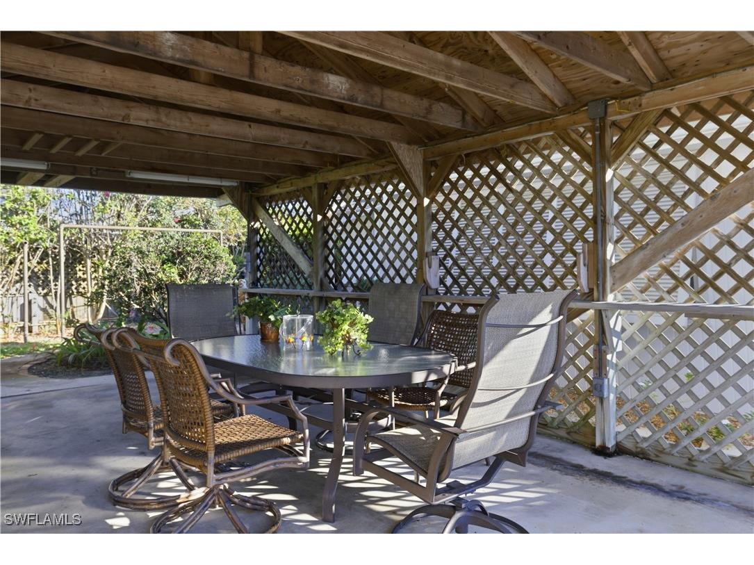 2261 11th Street N Naples FL 34103 225082326 image22