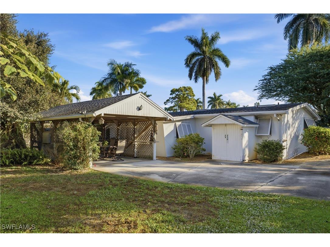 2261 11th Street N Naples FL 34103 225082326 image23