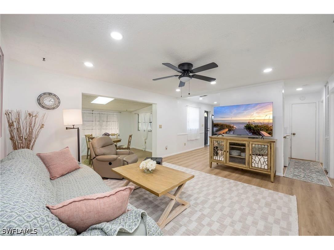2261 11th Street N Naples FL 34103 226013916 image2