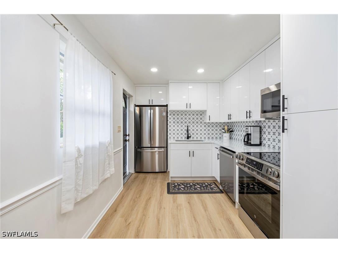 2261 11th Street N Naples FL 34103 226013916 image8