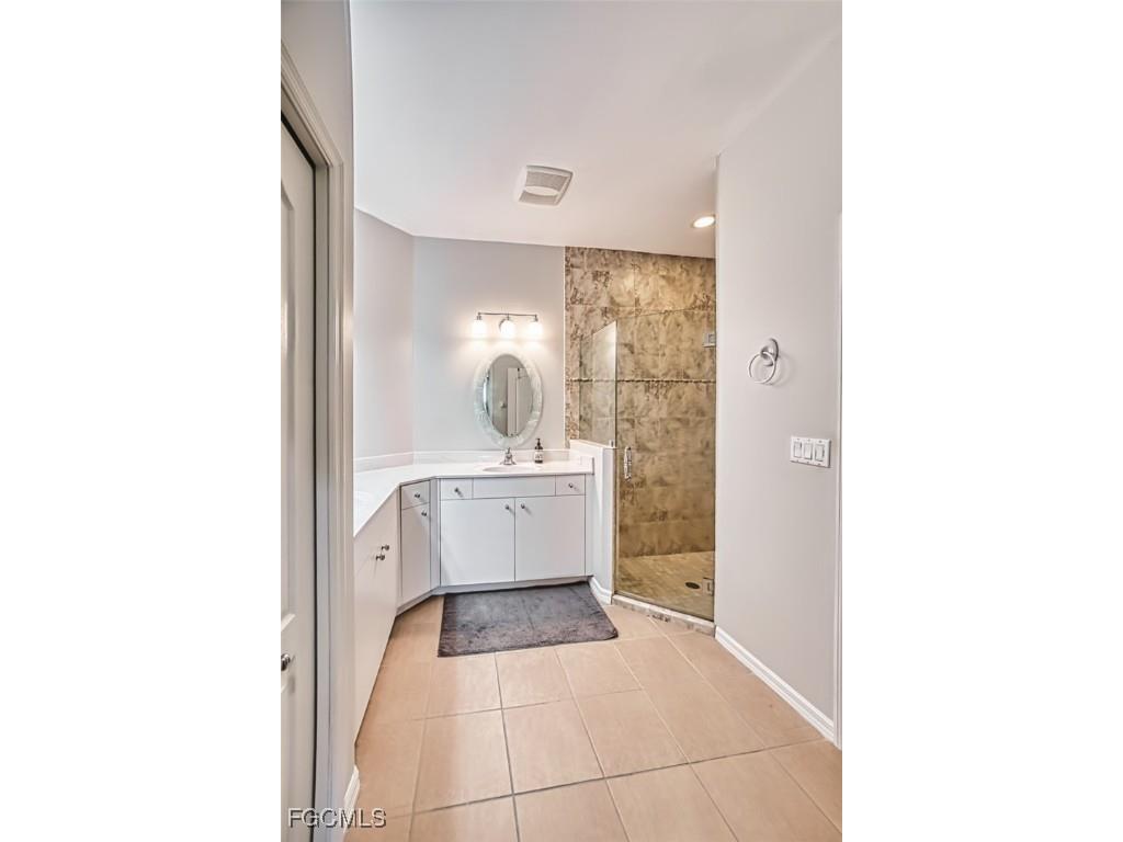 2261 Carnaby Court Lehigh Acres FL 33973 2025010295 image29