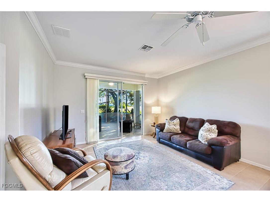 2261 Carnaby Court Lehigh Acres FL 33973 2025010295 image4