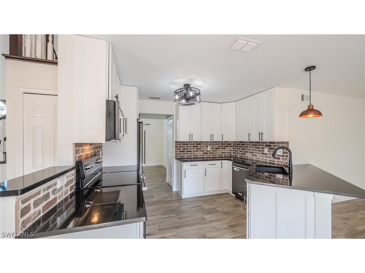 22614 Forest View Drive Estero FL 33928 226011074 image11