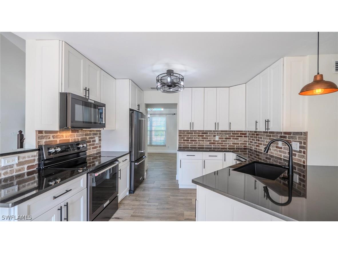 22614 Forest View Drive Estero FL 33928 226011074 image12
