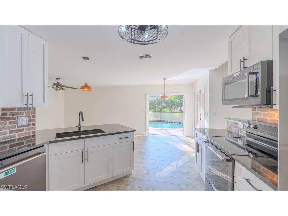 22614 Forest View Drive Estero FL 33928 226011074 image9