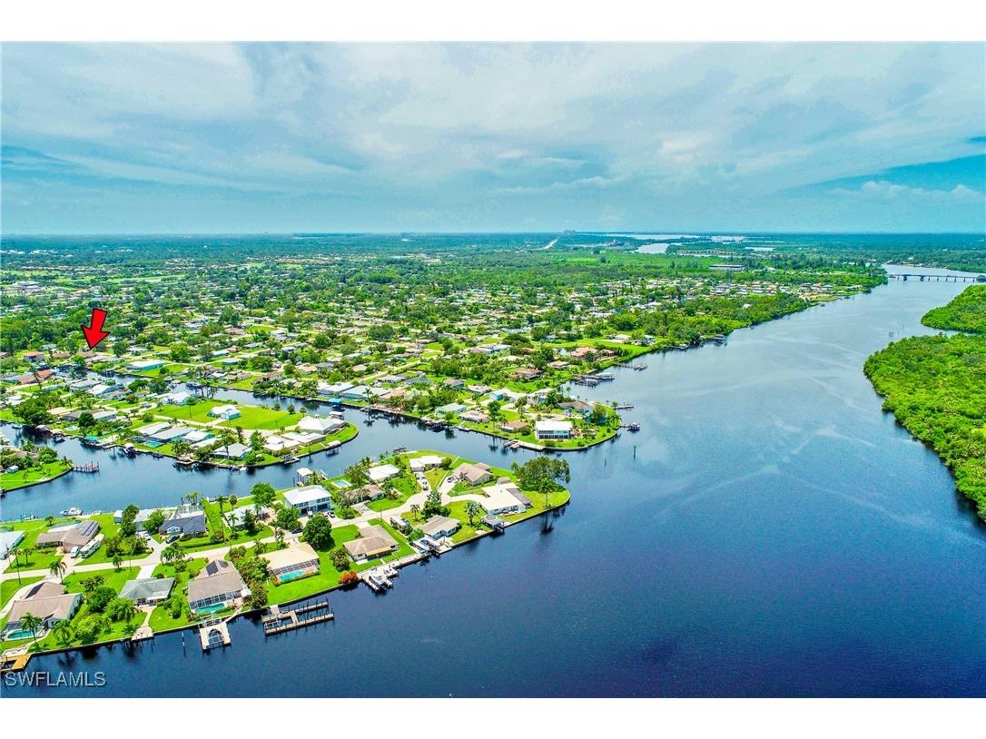 2262 Bahama Avenue Fort Myers FL 33905 224068130 image1
