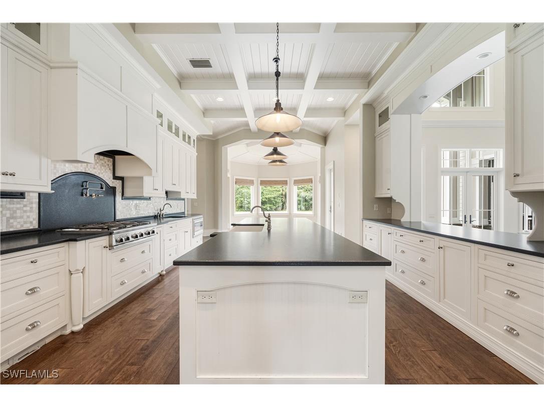 2263 Coach House Lane Naples FL 34105 225062613 image16