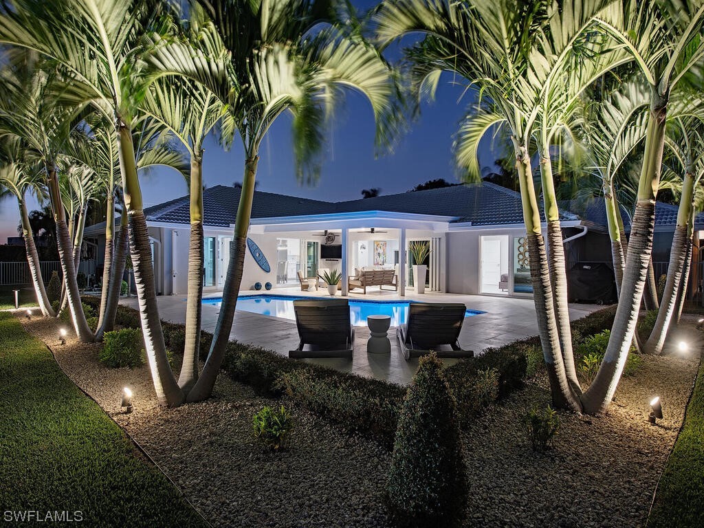 2263 Trout Court Naples FL 34102 223079257 image1