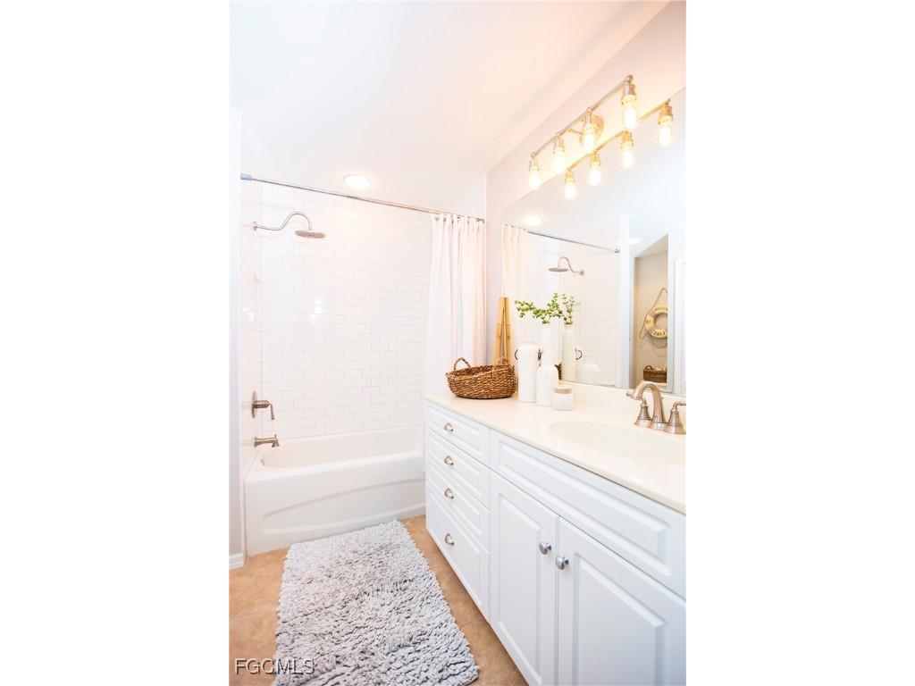 22631 Island Lakes Drive Estero FL 33928 2025017842 image14