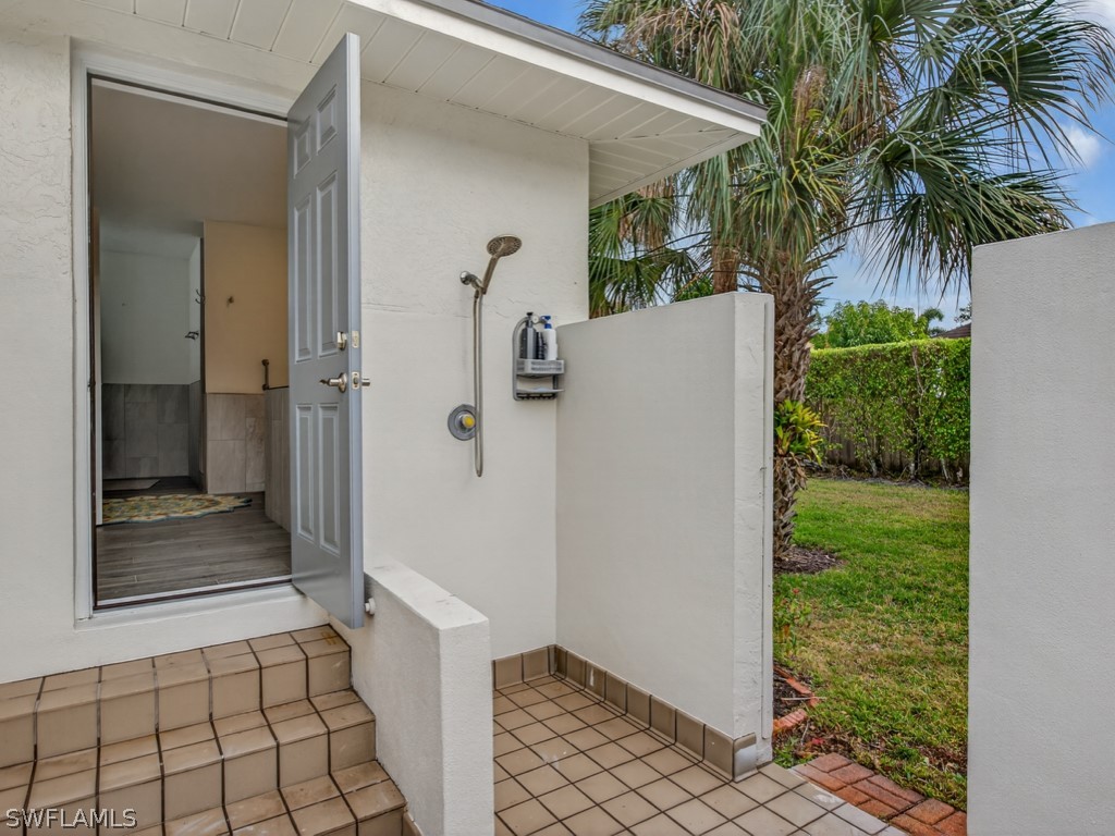 2264 Outrigger Lane Naples FL 34104 226004968 image15
