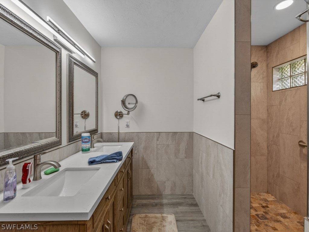 2264 Outrigger Lane Naples FL 34104 226004968 image7