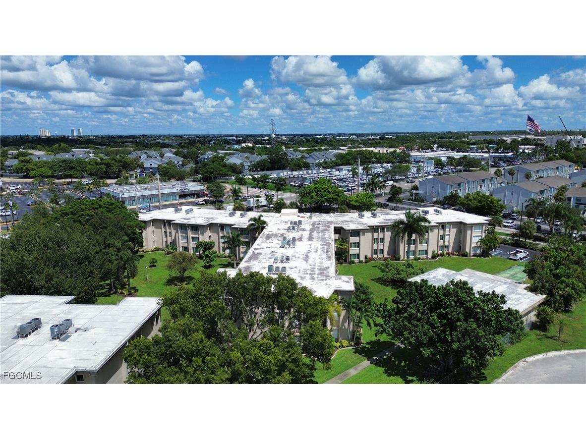 2264 Winkler Avenue #107 Fort Myers FL 33901 2025010624 image17