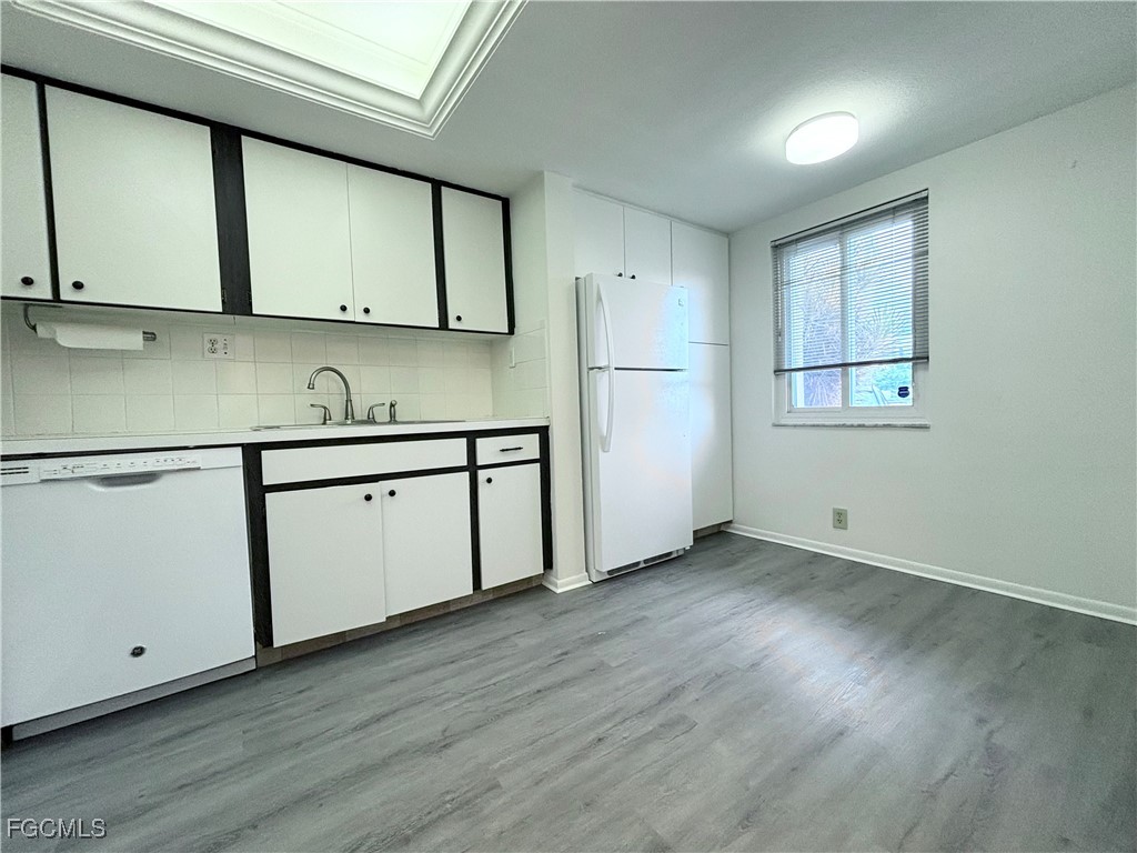 2264 Winkler Avenue #107 Fort Myers FL 33901 2025010624 image2