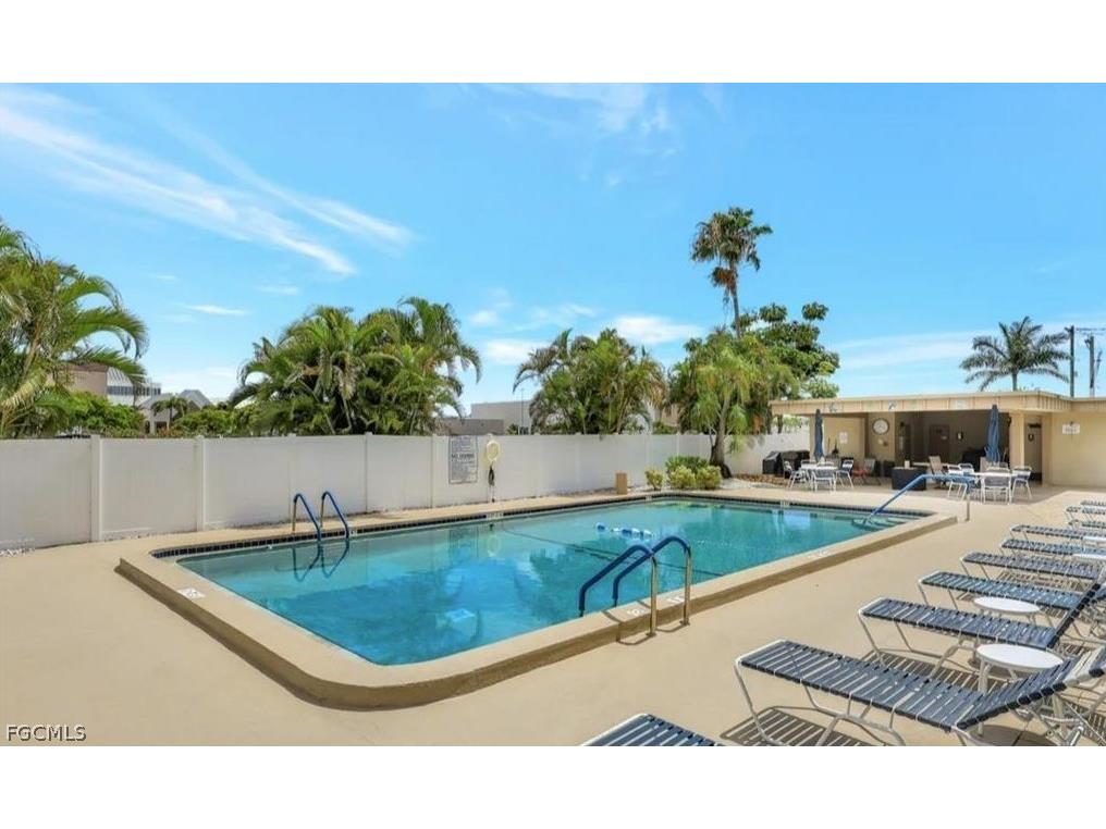 2264 Winkler Avenue #202 Fort Myers FL 33901 2026012543 image28
