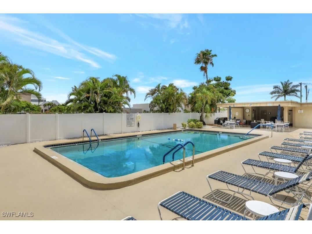 2264 Winkler Avenue #204 Fort Myers FL 33901 225074770 image20