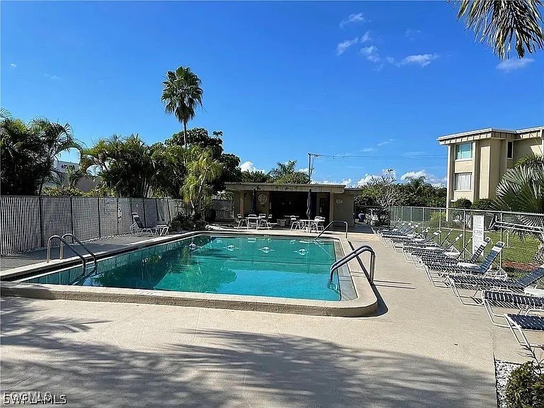 2264 Winkler Avenue #207 Fort Myers FL 33901 2025019050 image13