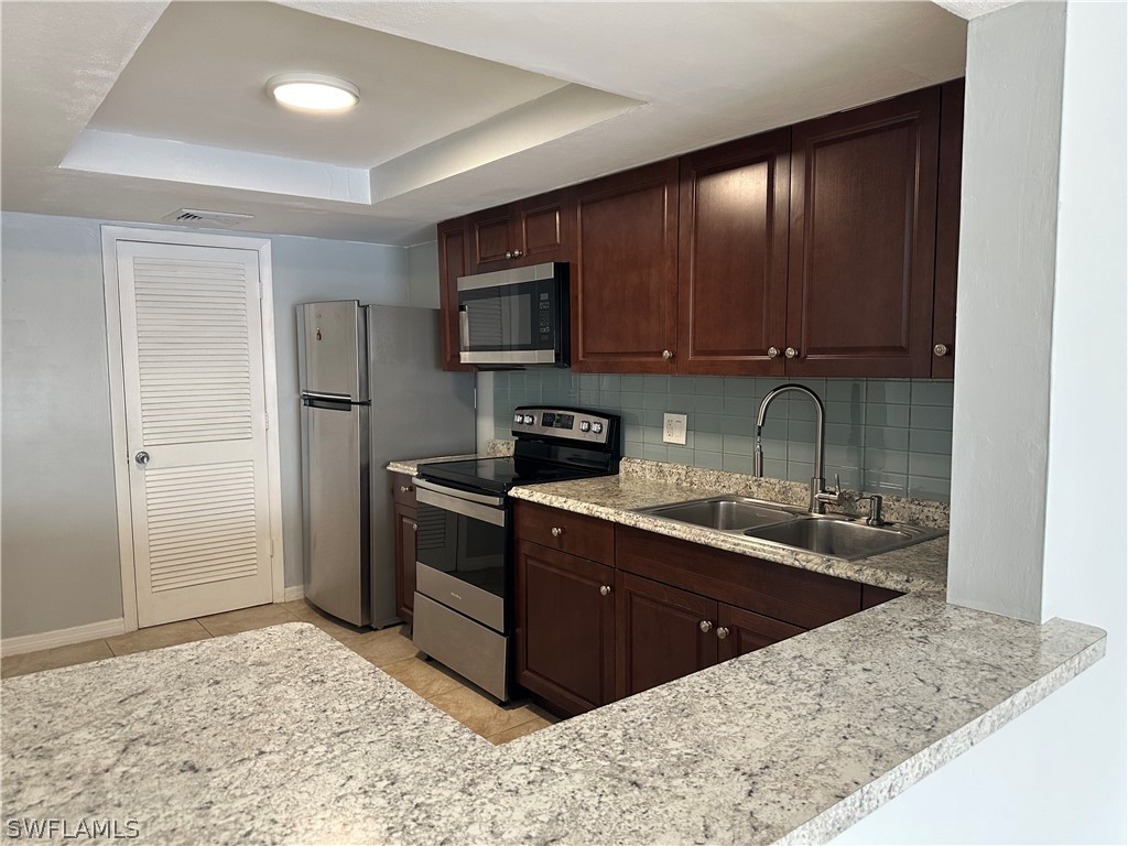 2264 Winkler Avenue #313 Fort Myers FL 33901 223065164 image1