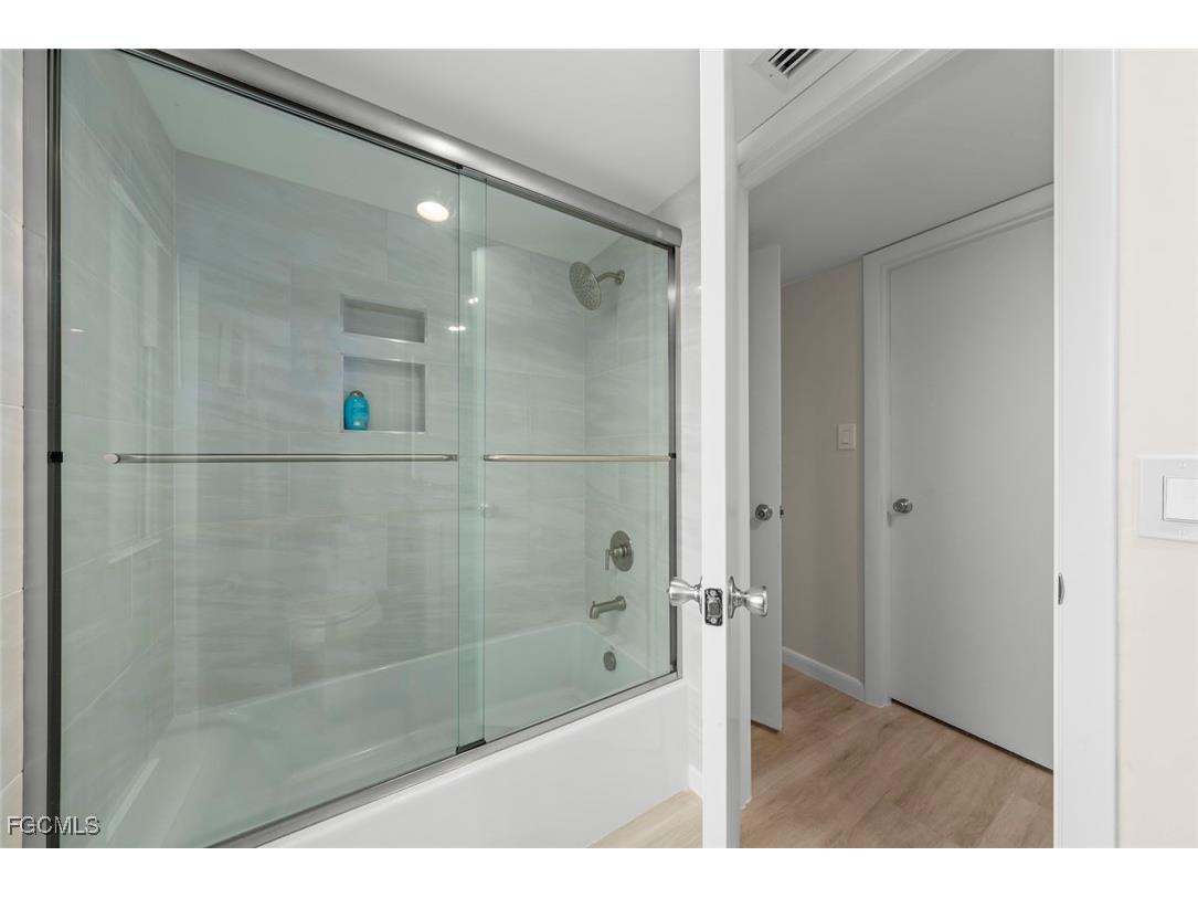 2265 W Gulf Drive #210F Sanibel FL 33957 2026005138 image24