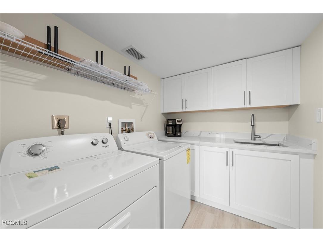 2265 W Gulf Drive #210F Sanibel FL 33957 2026005138 image29