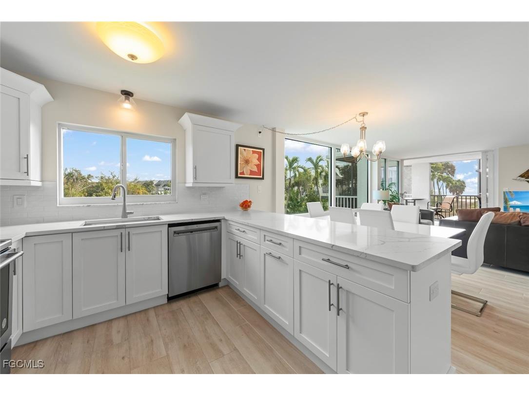 2265 W Gulf Drive #210F Sanibel FL 33957 2026005138 image6