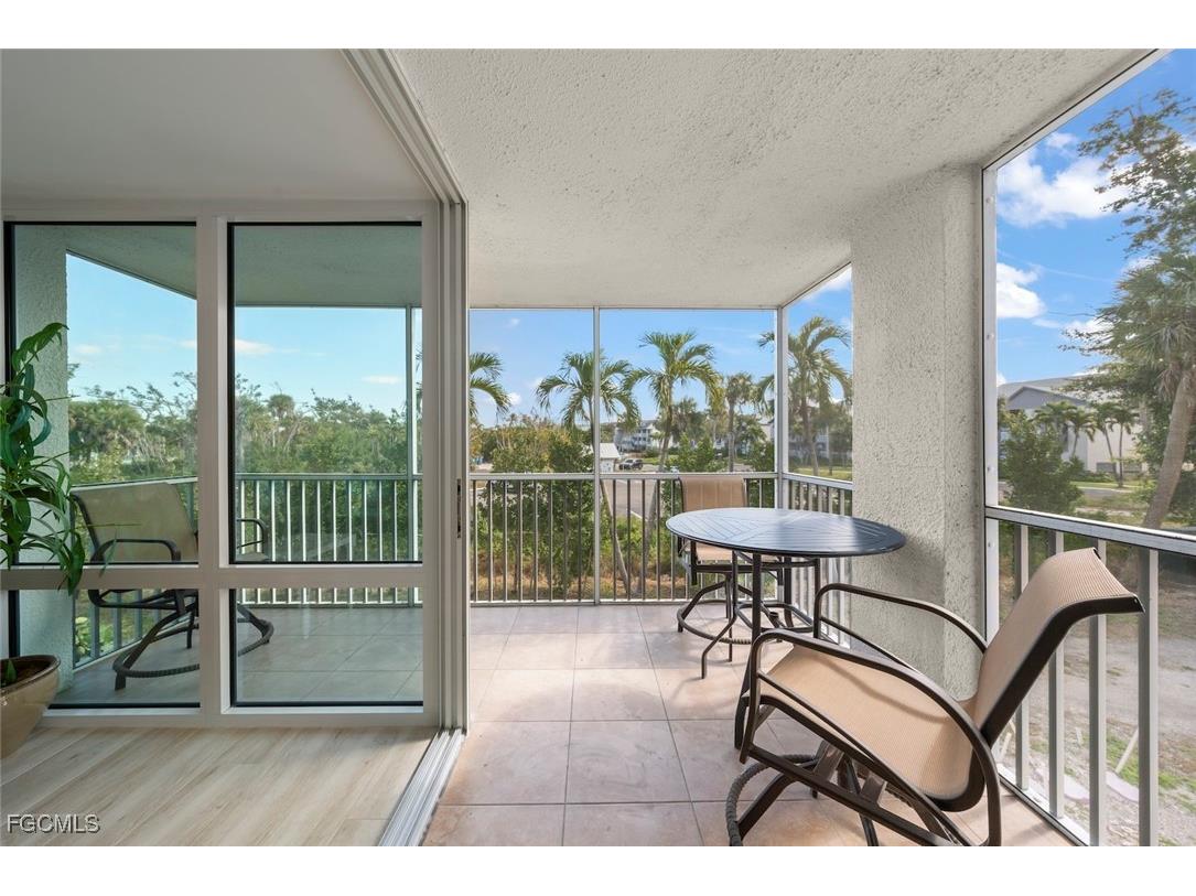 2265 W Gulf Drive #210F Sanibel FL 33957 2026005138 image8