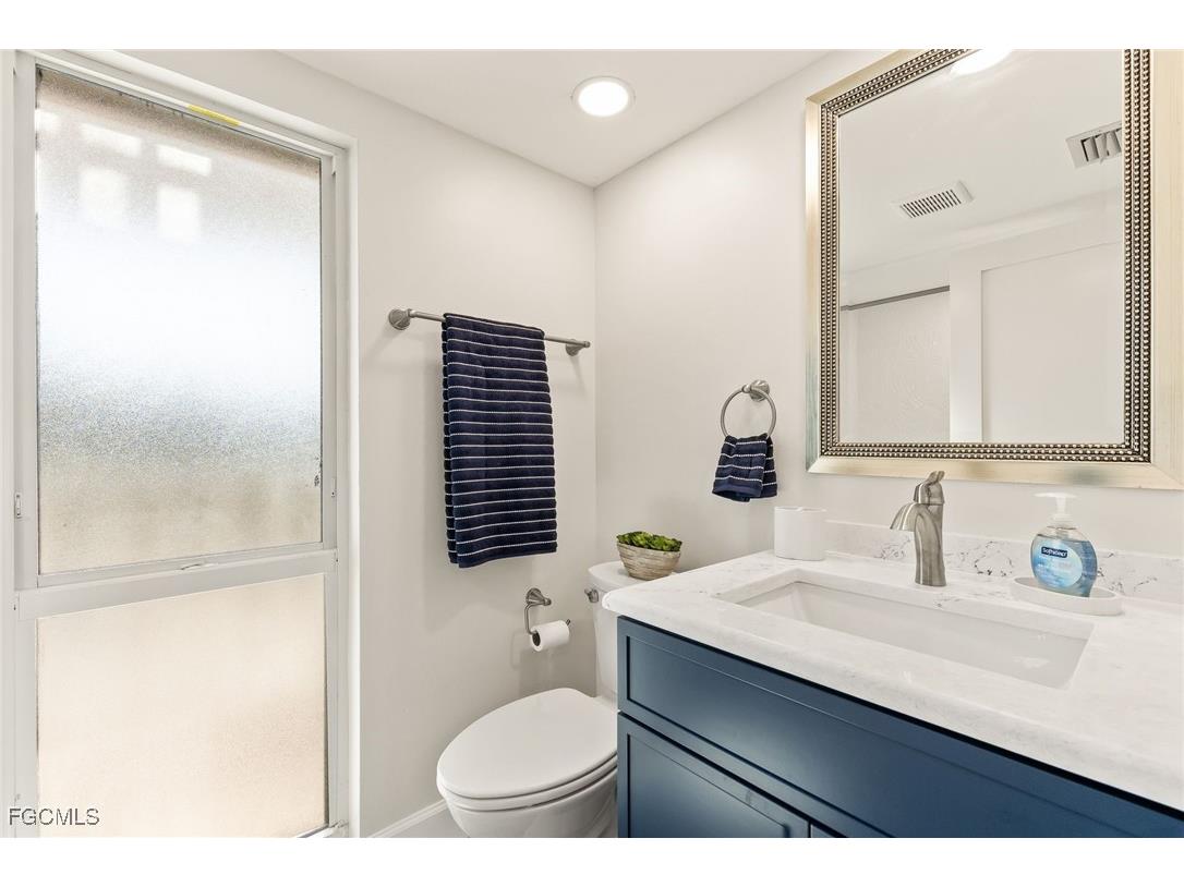 2265 W Gulf Drive #310C Sanibel FL 33957 2025011428 image18