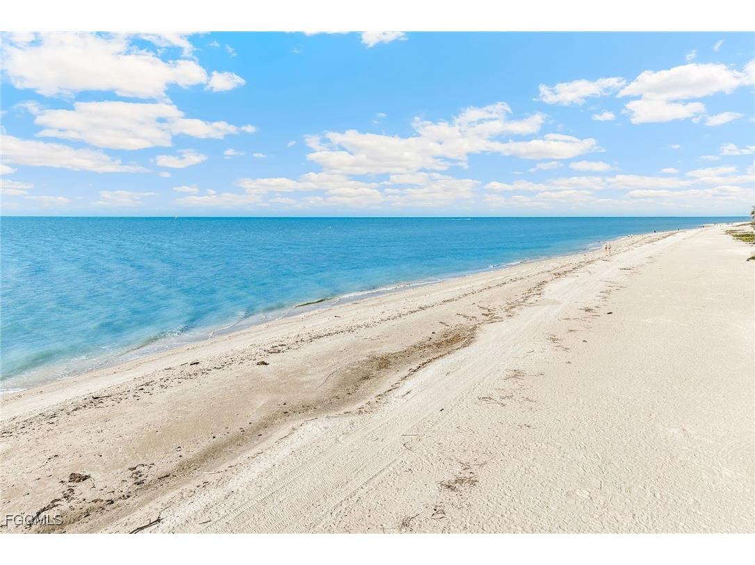 2265 W Gulf Drive #310C Sanibel FL 33957 2025011428 image5