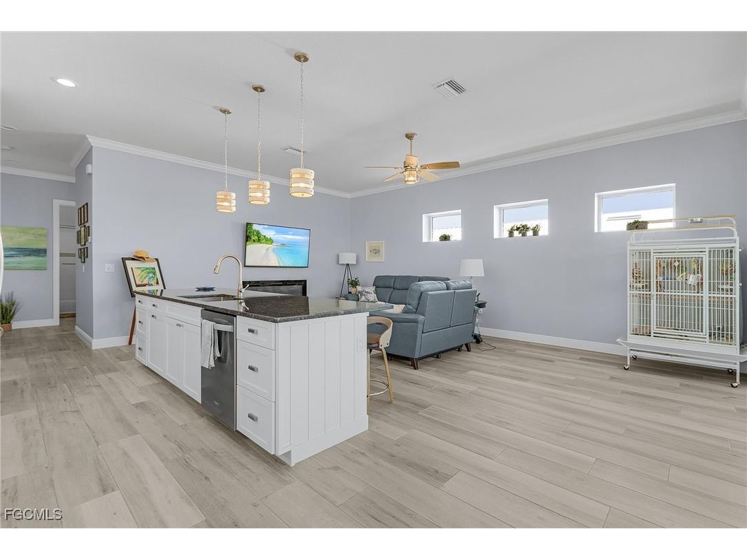 2265 York Road Saint James City FL 33956 2025017183 image11