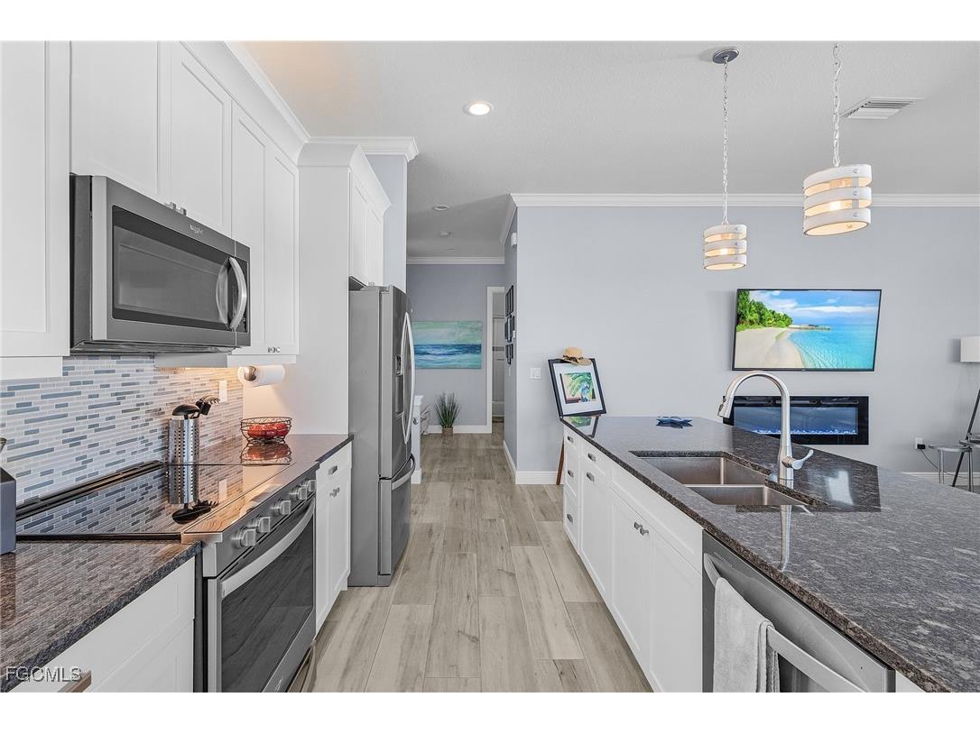 2265 York Road Saint James City FL 33956 2025017183 image8