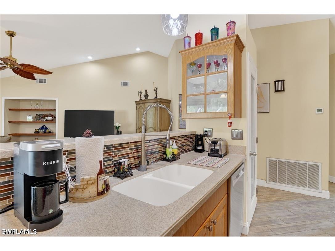 22656 Fountain Lakes Boulevard Estero FL 33928 226008491 image17