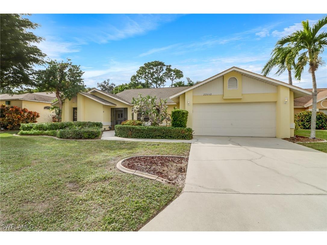 22662 Forest View Drive Estero FL 33928 223088279 image1